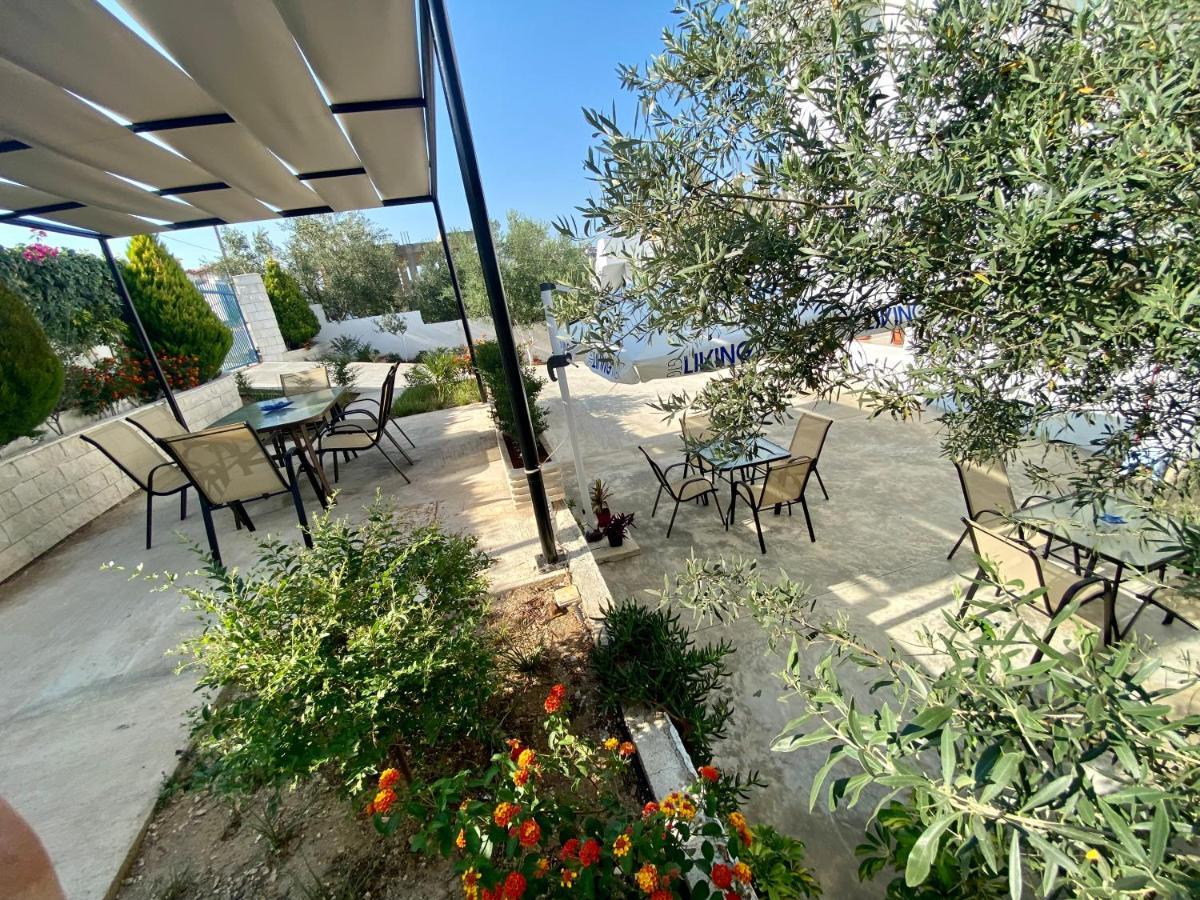 Hotel Vila Ali Ksamil Exterior photo
