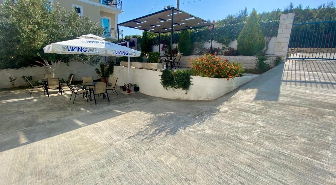 Hotel Vila Ali Ksamil Exterior photo